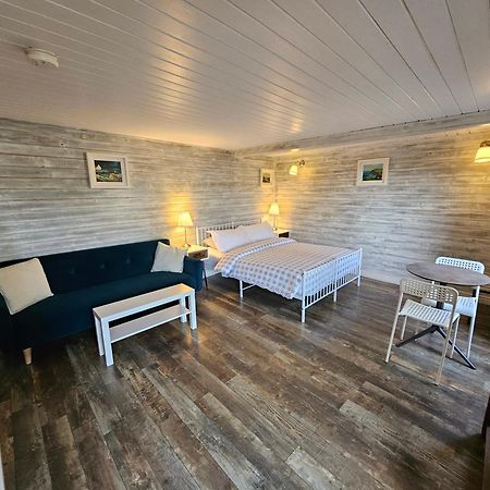Loughview Chalet Whitehouse  Buitenkant foto