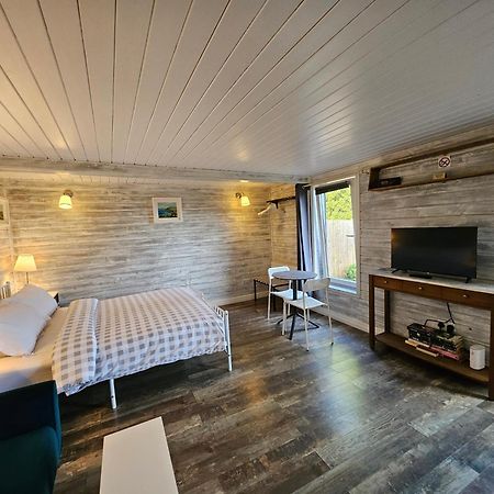 Loughview Chalet Whitehouse  Buitenkant foto